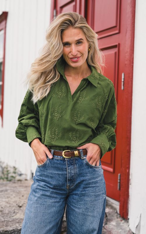 RAUS Camilla Top EMB Chive