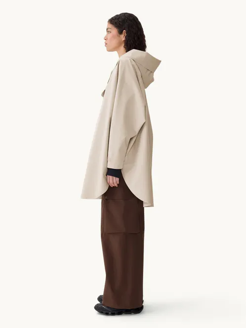 Hovedbilde BLÆST Bergen Poncho Beige