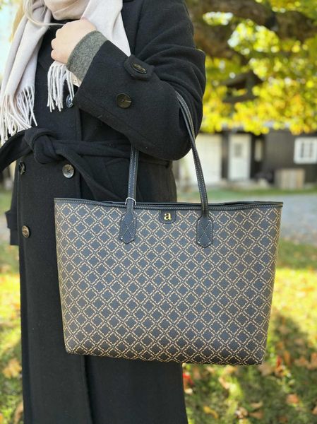 Hovedbilde Arnie Says Ultimate Monogram ...